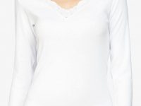 Camiseta AVET  algodón escote bordado