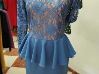 Vestido cuerpo encaje  volante cintura